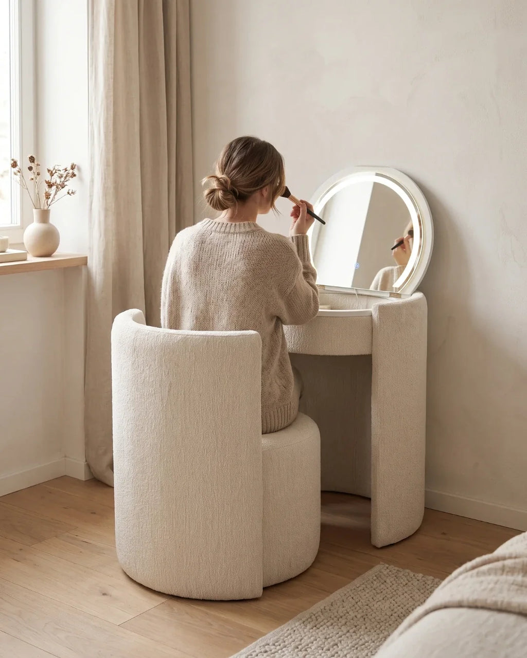 Table de maquillage avec miroir COZIA™